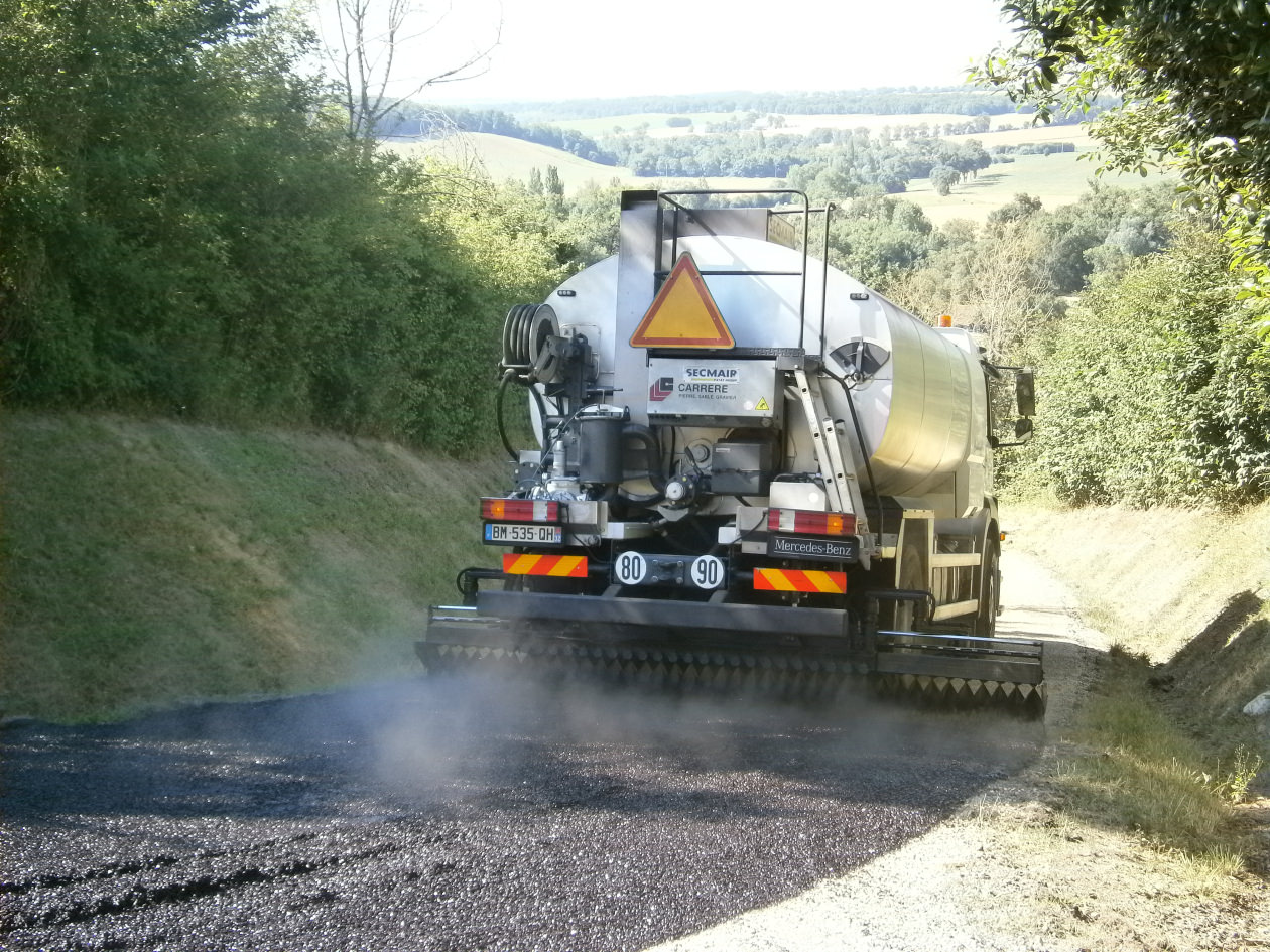 Travaux à Maubec ©OLYMPUS DIGITAL CAMERA
